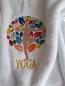 Preview: Handtuch und Waschhandschuh im Set mit Yoga - Stickerei